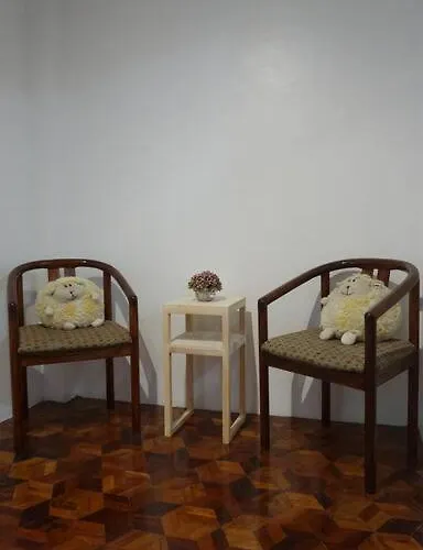Apartamento 4-5br In Paranaque For Staycation *