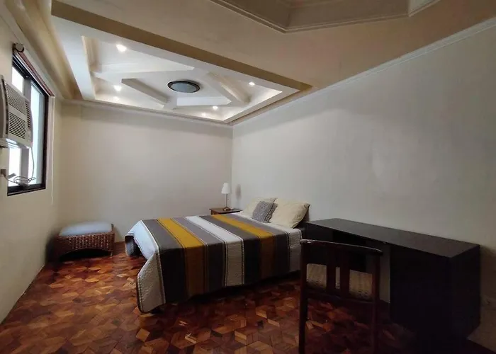 4-5br In Paranaque For Staycation * Manila