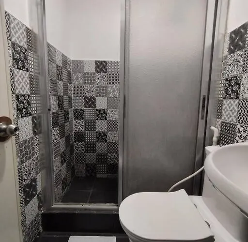 4-5br In Paranaque For Staycation *